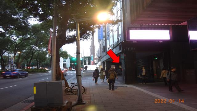 台北大安區拍賣華廈-4