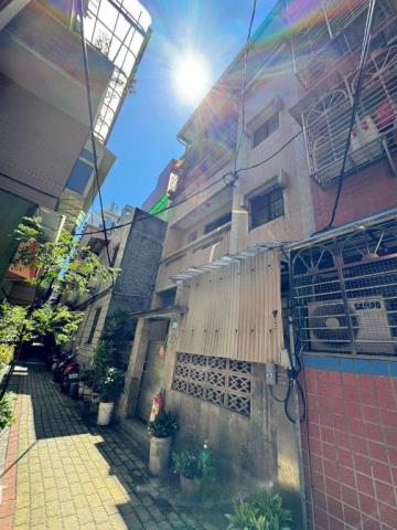 新北淡水透天法拍-1
