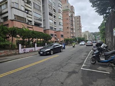 台北內湖華廈法拍-2