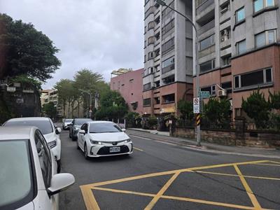 台北內湖華廈法拍-3