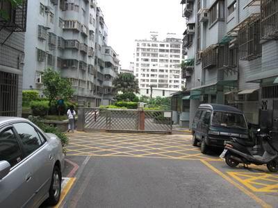 八里華廈法拍-3