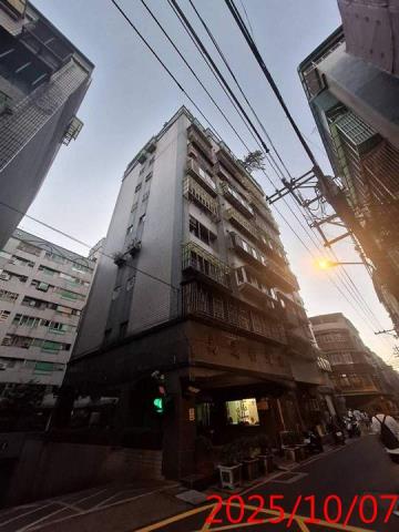 新北板橋拍賣華廈-1