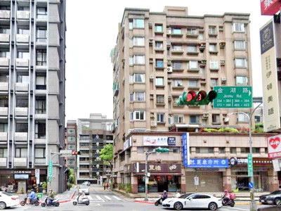 內湖拍賣華廈-1