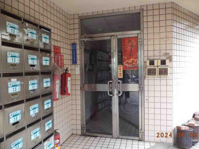 新北三重華廈法拍-3