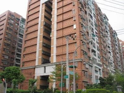 桃園中壢法拍大樓-1