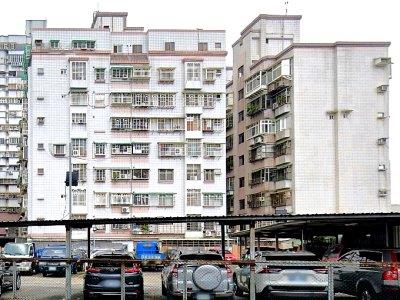 新北新莊法拍華廈-4