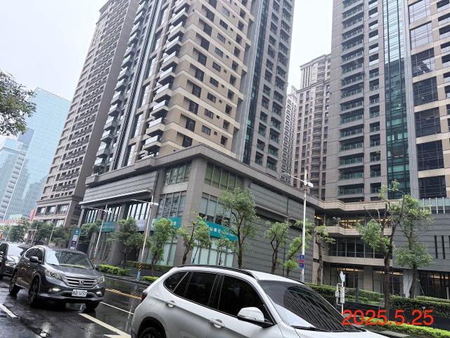 板橋拍賣大樓-2