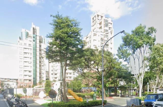 台北萬華法拍大樓-1