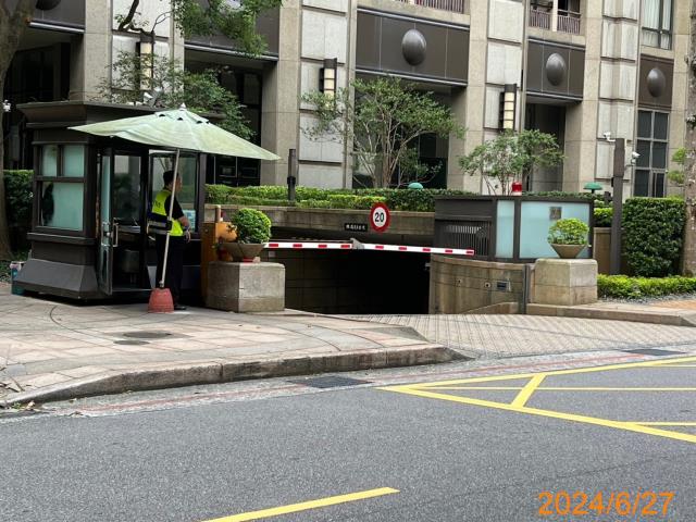 台北拍賣大樓-4