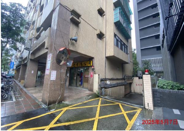 信義區大樓法拍-4