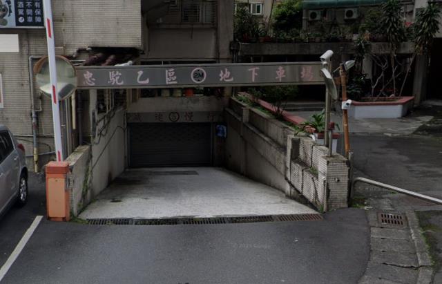 台北信義區法拍大樓-3