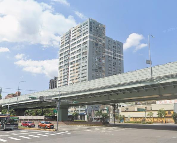 新北板橋拍賣大樓-1