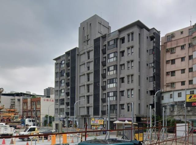 新北板橋拍賣華廈-1