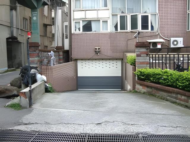 新北八里大樓法拍-3