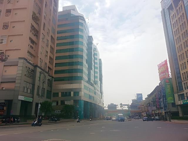 新北大樓法拍-2