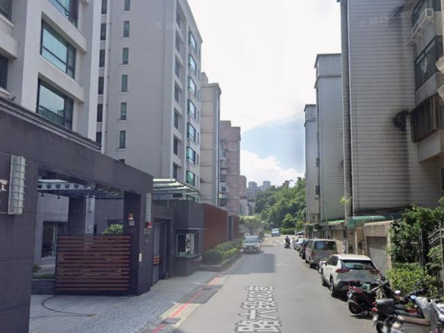 台北內湖法拍華廈-2