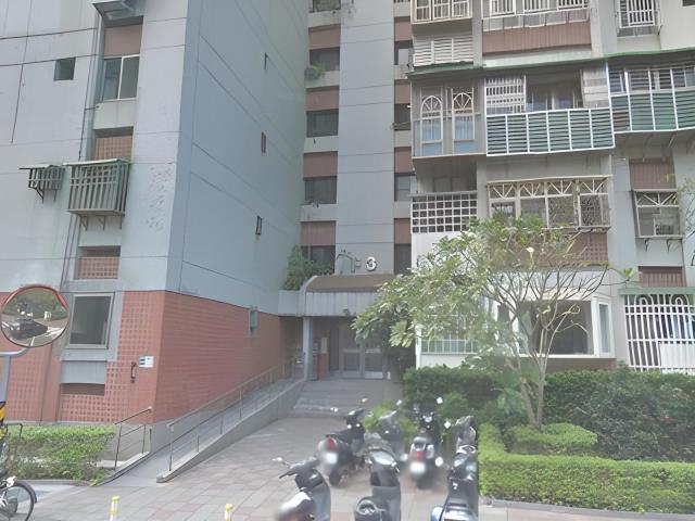 台北內湖華廈法拍-3