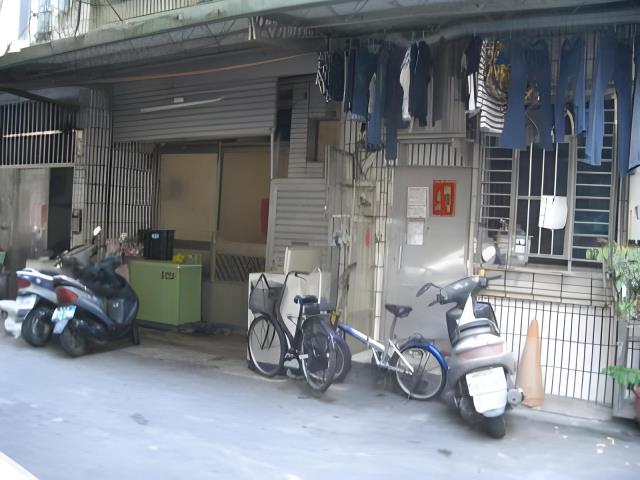 蘆洲公寓法拍-2