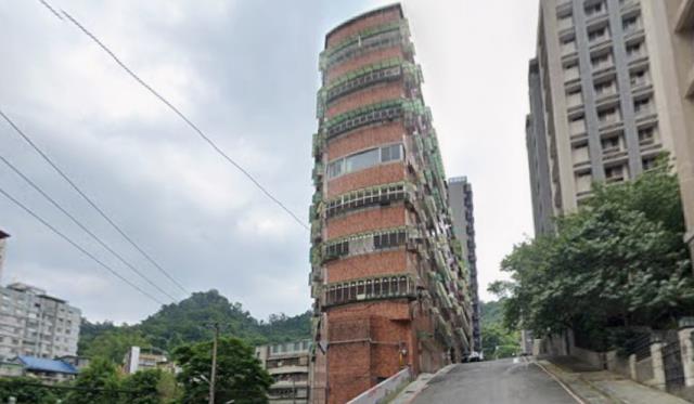 新北新店華廈法拍-4