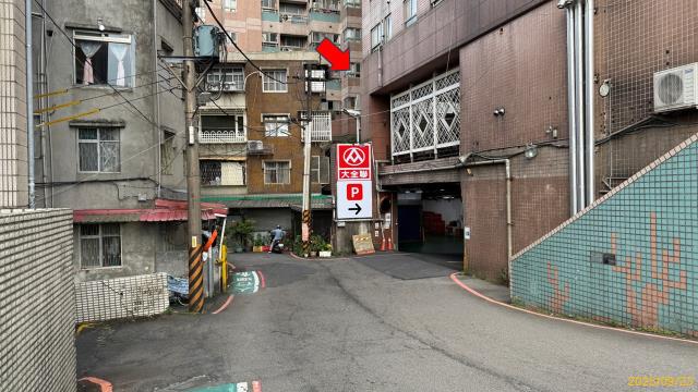 新店法拍大樓-4