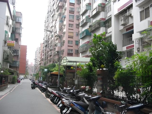 新北新莊拍賣華廈-4