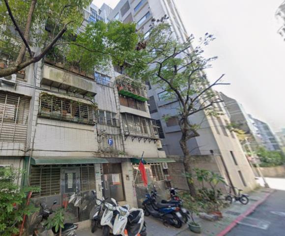 信義區法拍公寓-1